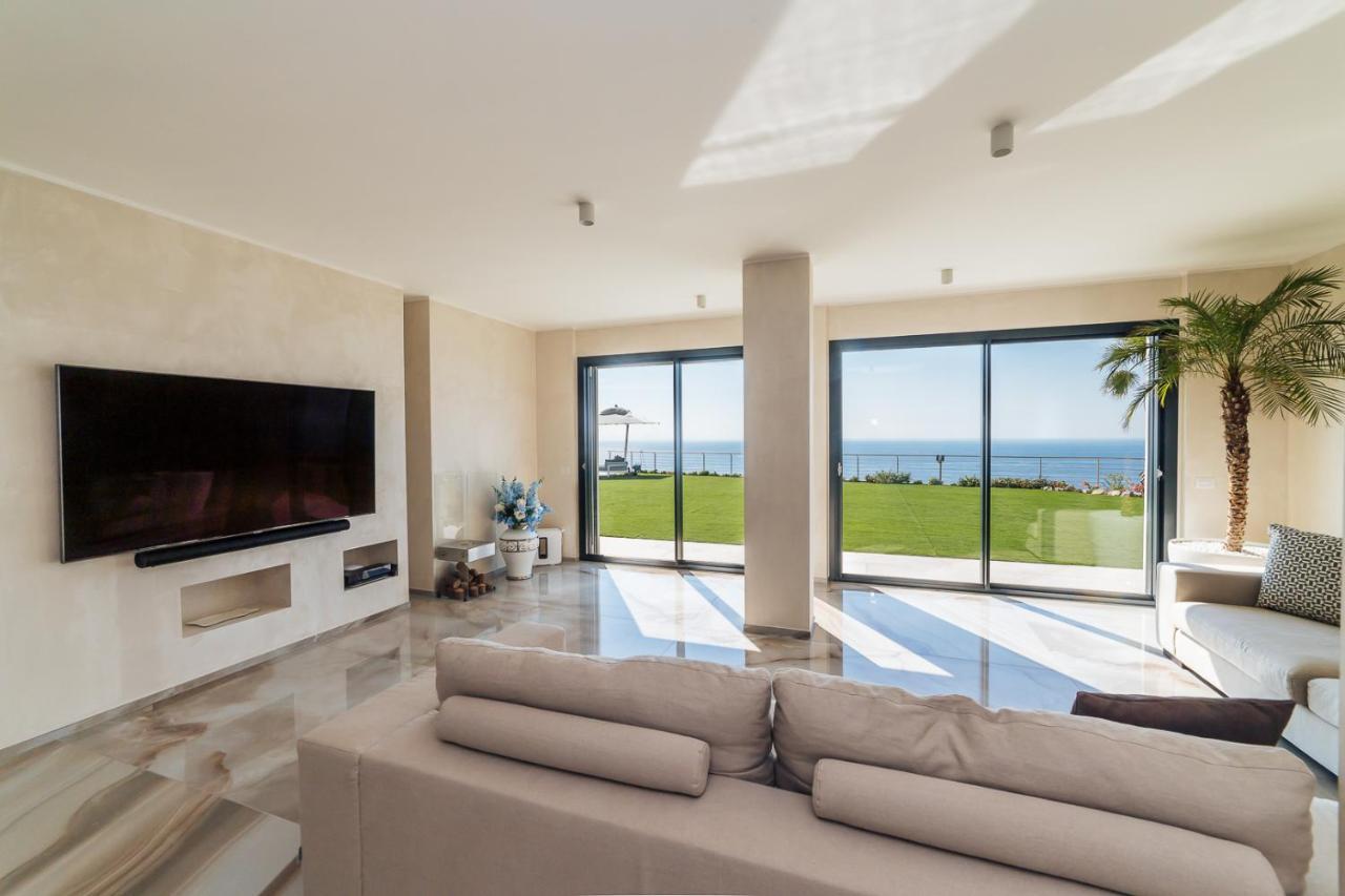 Villa Sabrina Riviera Dei Fiori A Picco Sul Mare Con Piscina Privata ,Wellness & Spa Imperia Bagian luar foto